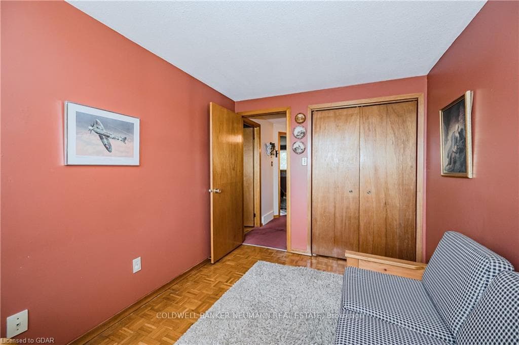 44 Queensdale Crescent photo 31
