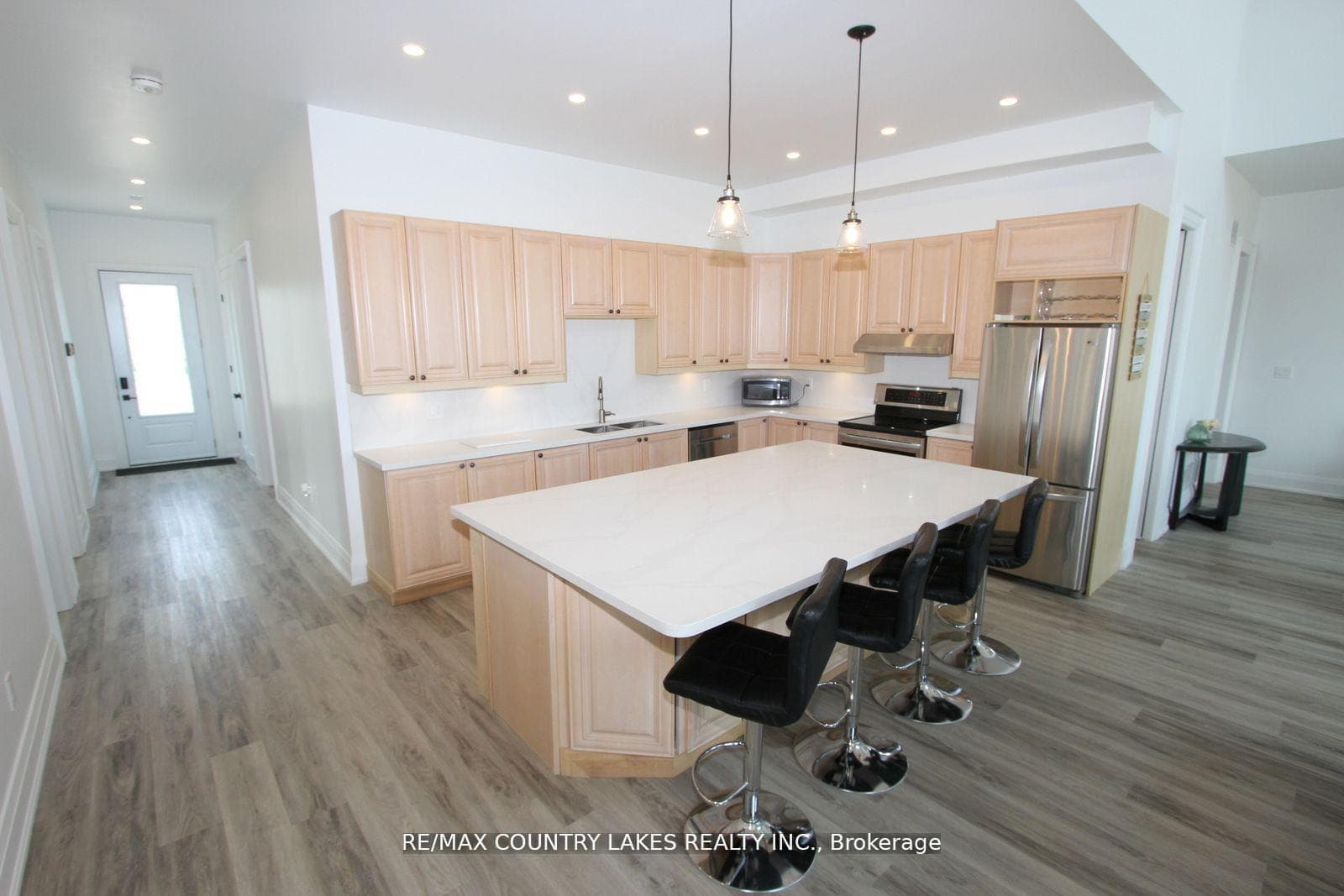 130 Baker Boulevard photo 5