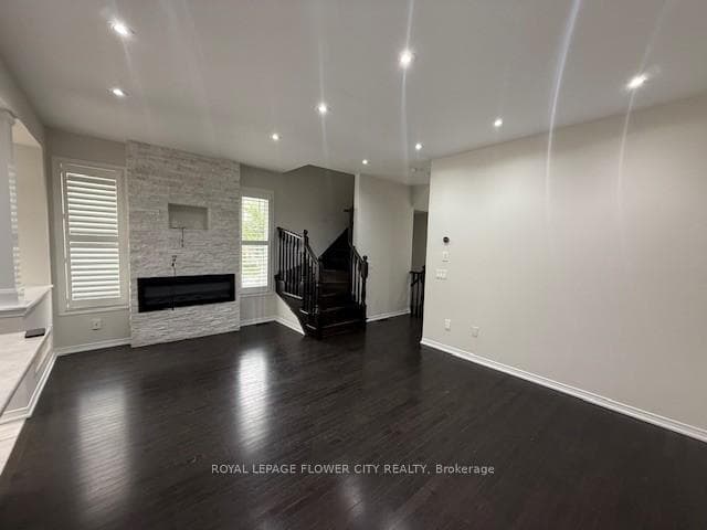 54 Valley Lane photo 5