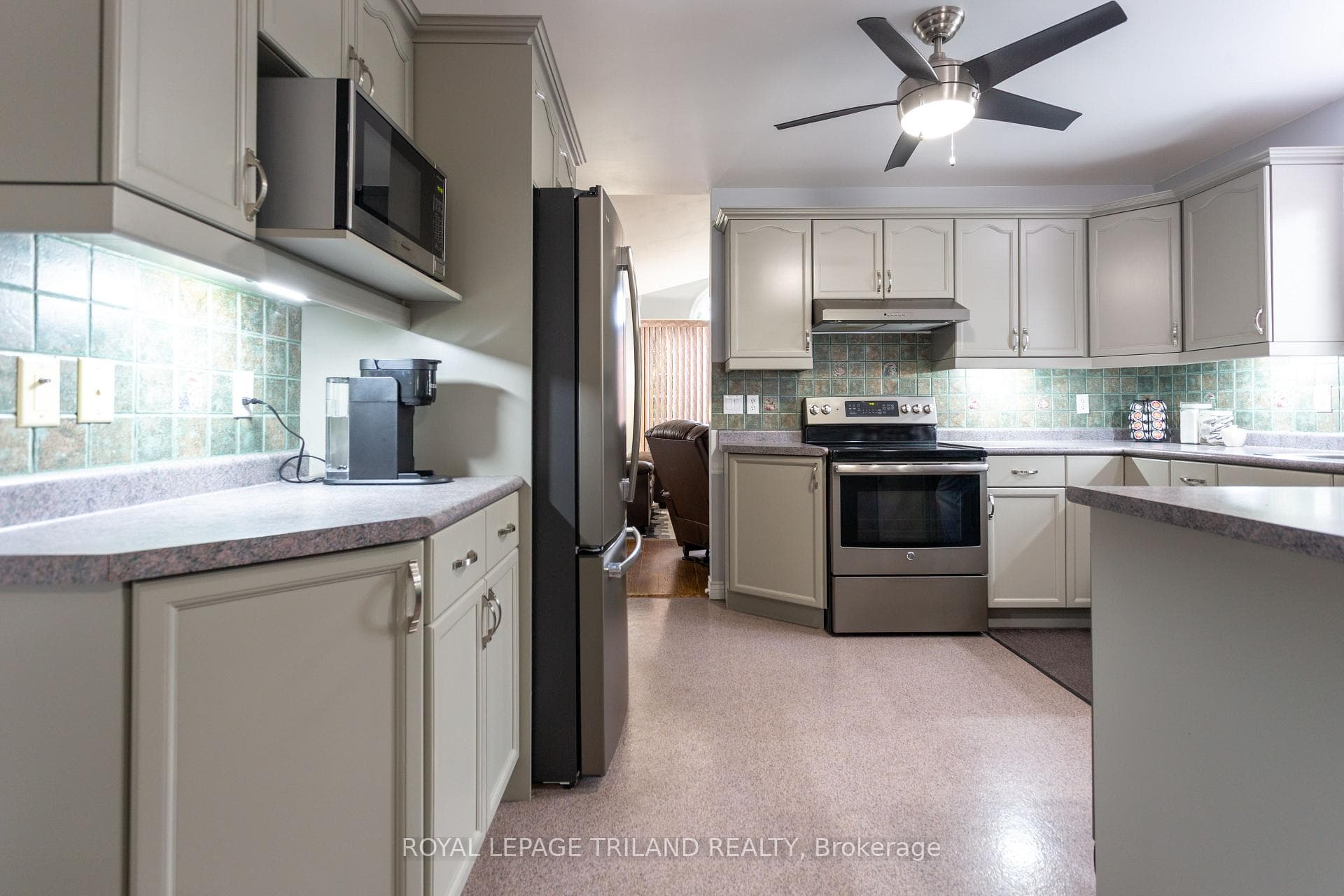 30 James Turvey Place photo 7