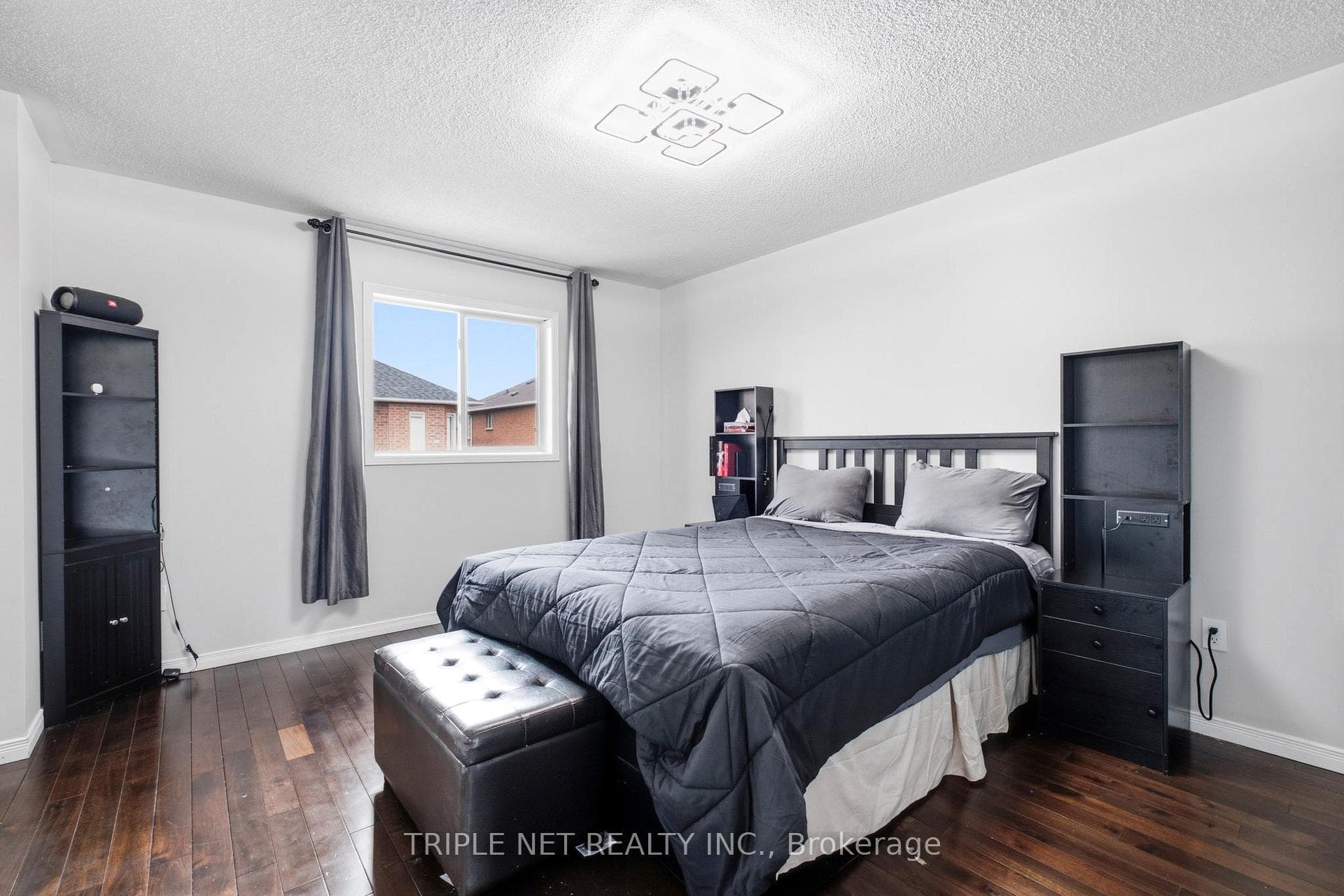 198 Purcell Crescent photo 9