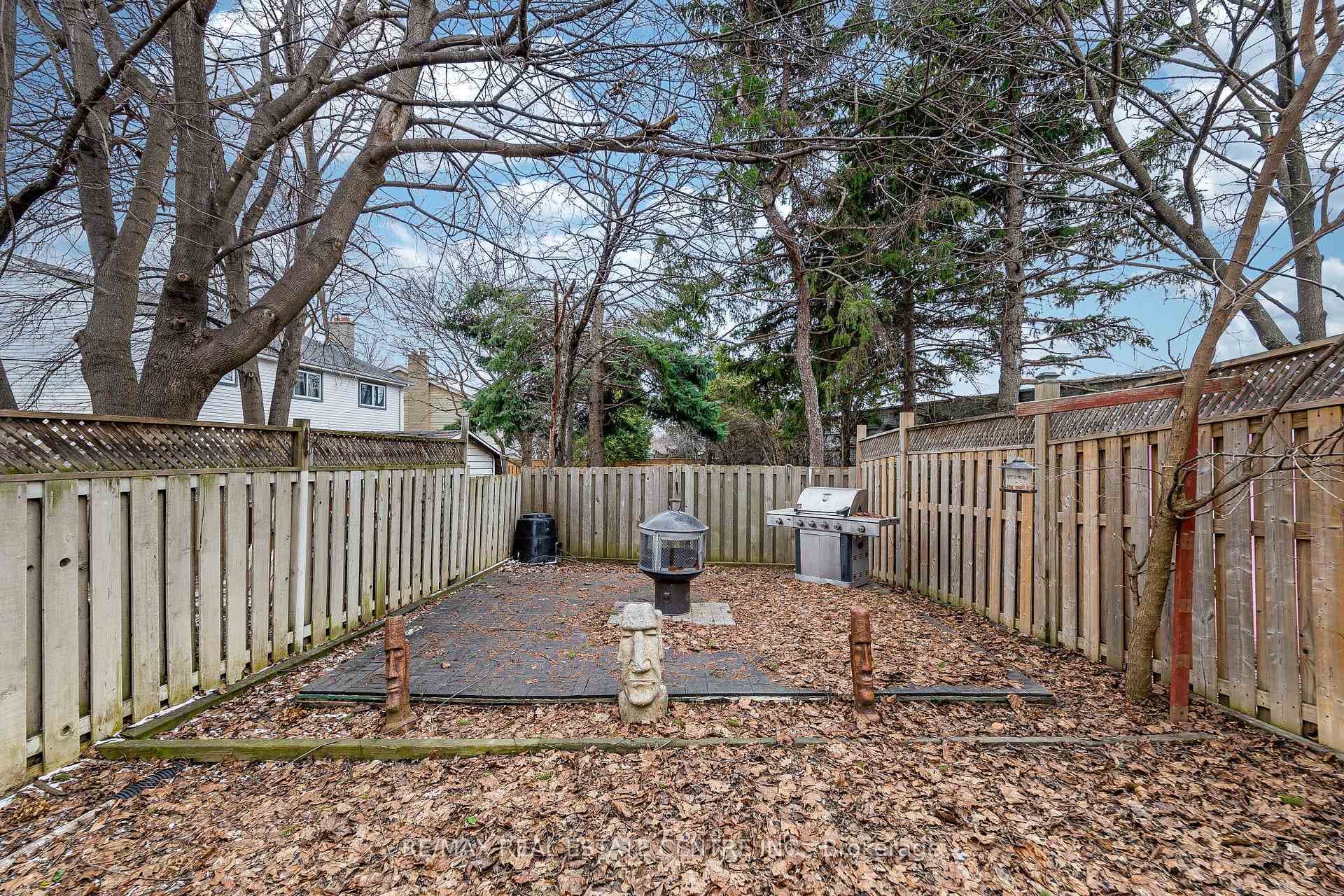 1 Northgate Boulevard photo 34