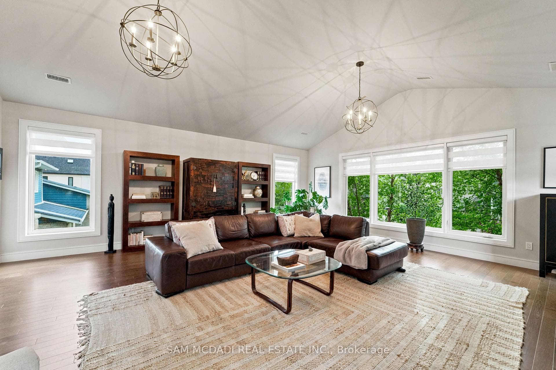102 Cumberland Drive photo 41