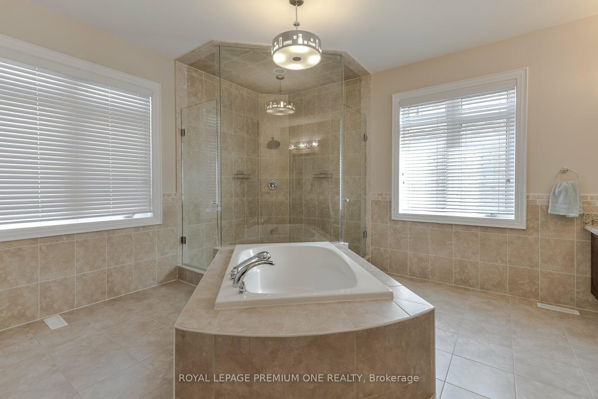 107 Headwind Boulevard photo 31