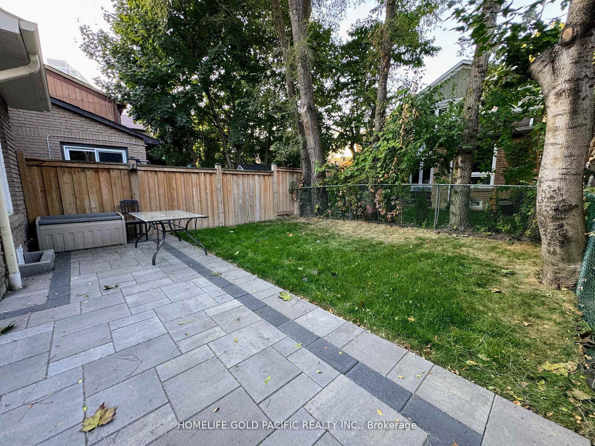 16 Snapdragon Drive photo 35