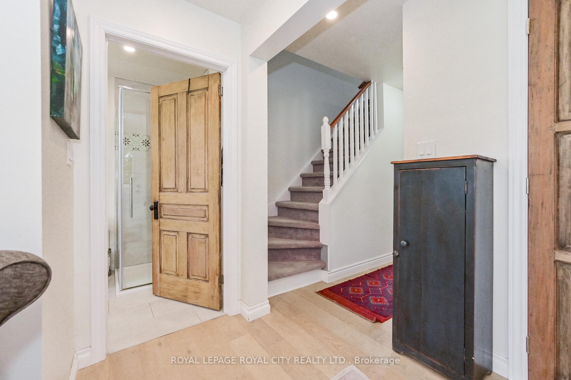 9 Churchill Crescent photo 23