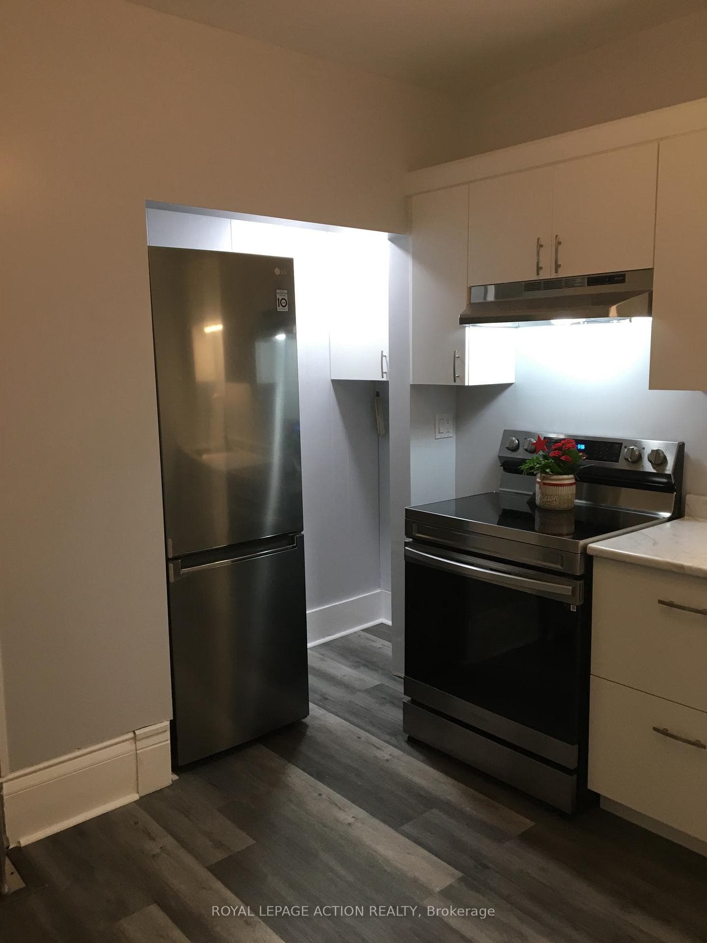 211 Brock Street photo 19