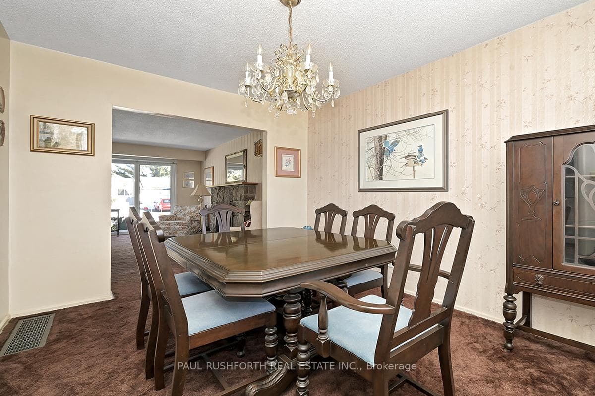 12 Parkside Crescent photo 10