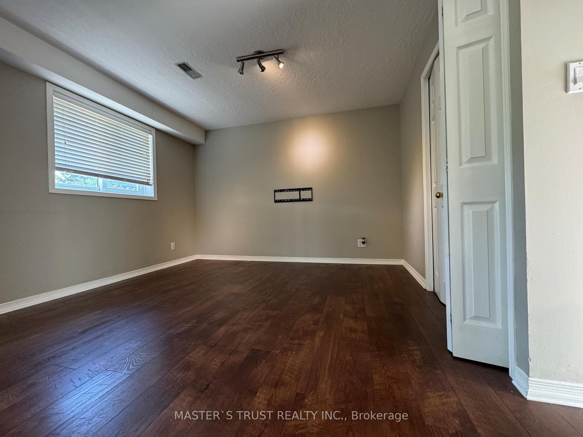 71 Hedgestone Crescent photo 14