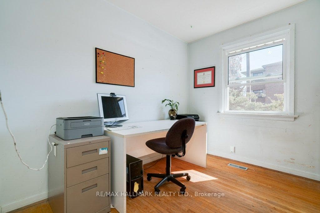16 Senlac Road photo 10