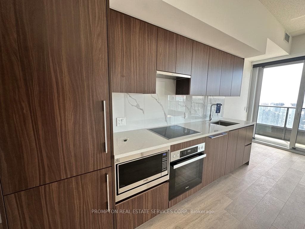 3 Concord Cityplace Way Unit 5102 photo 7