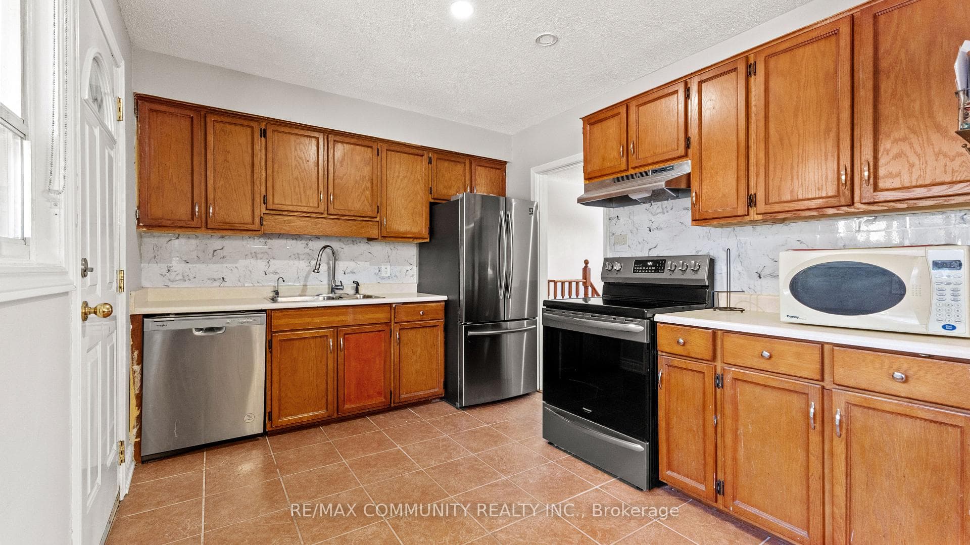 21 Thornbeck Drive photo 5