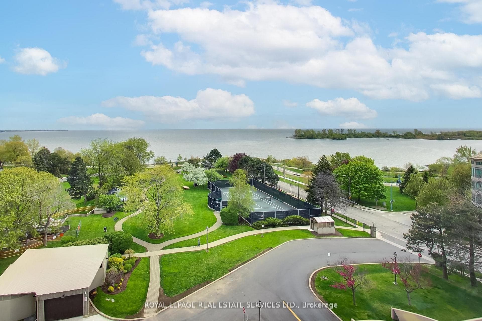 2045 Lake Shore Boulevard Unit 804 photo 13