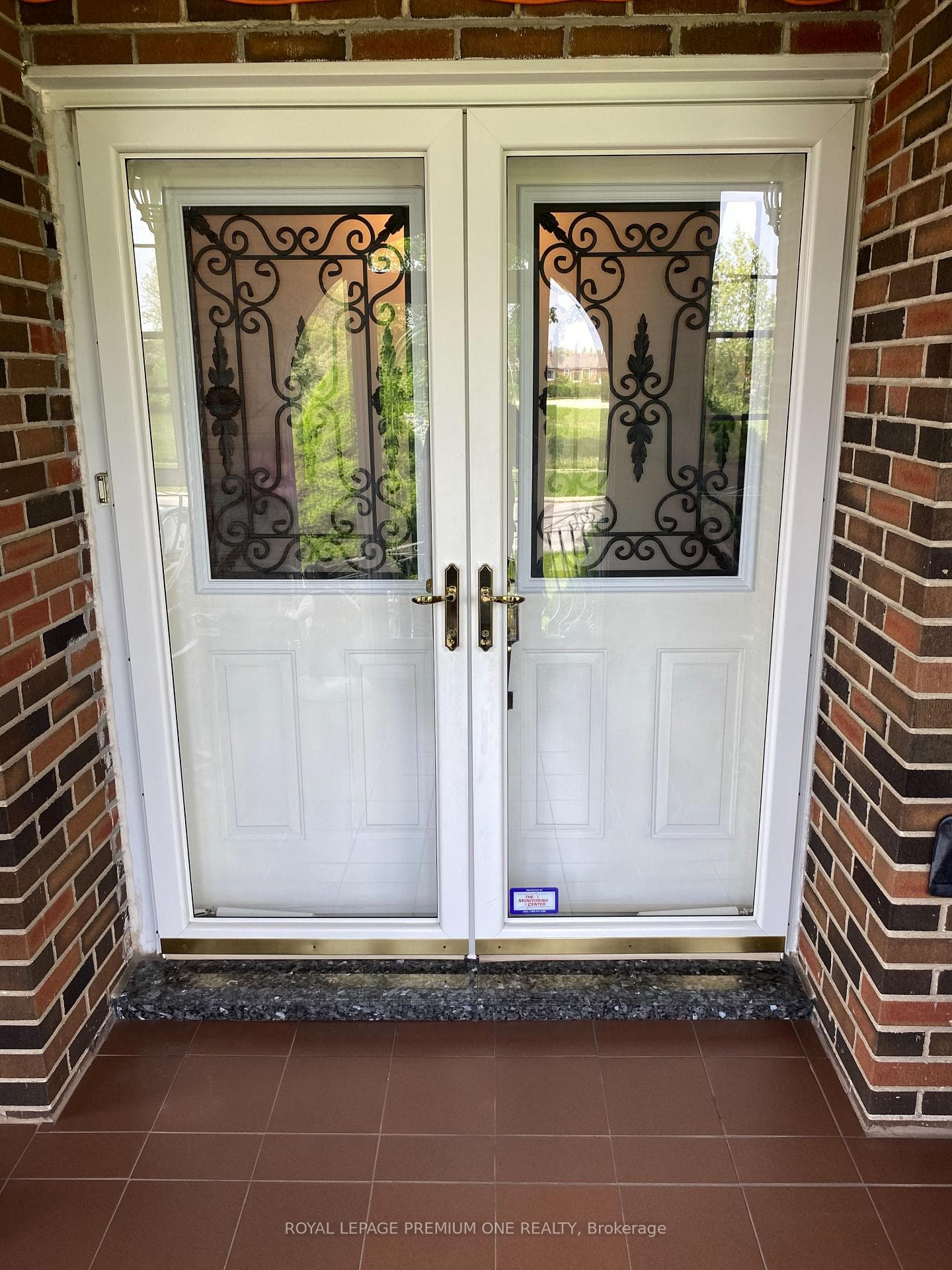 85 Giltspur Drive photo 5