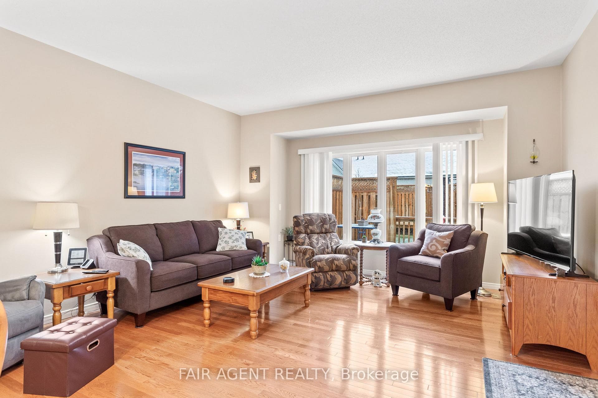 1555 HIGHBURY Avenue Unit 35 photo 15