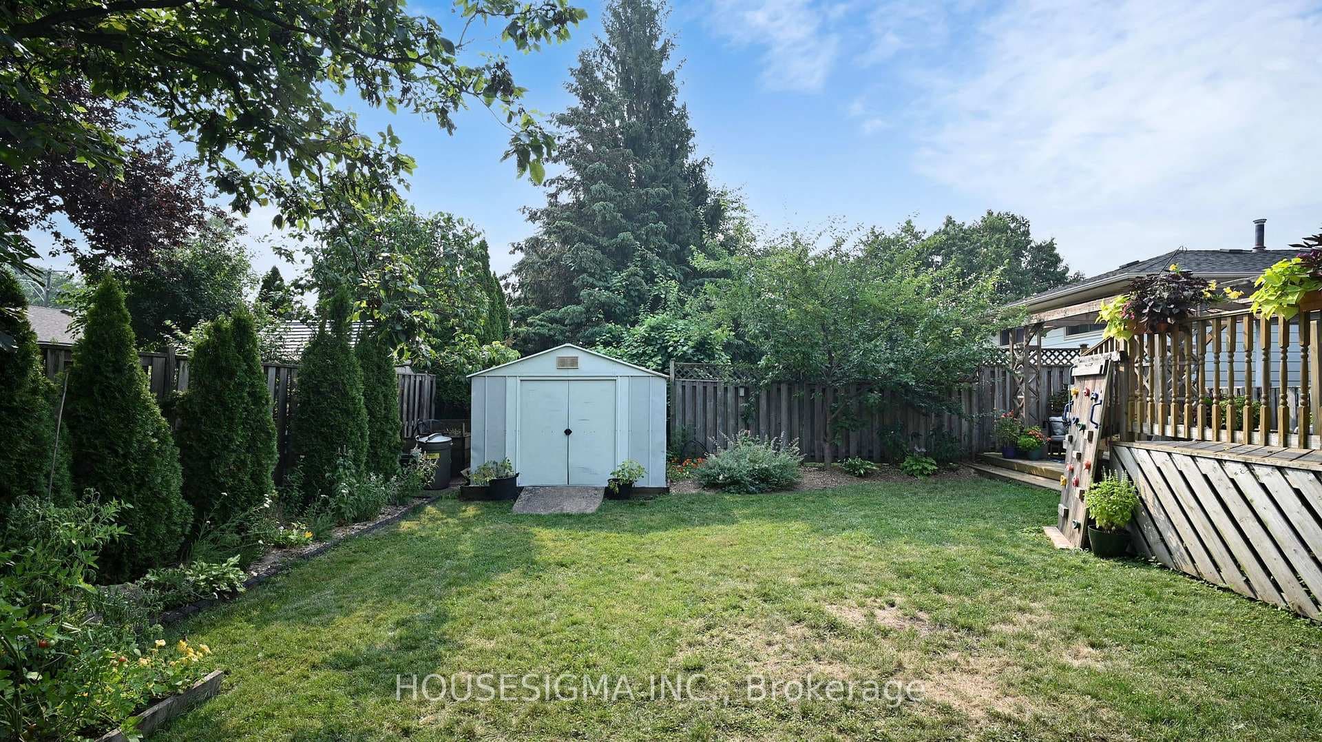 641 Glen Moor Crescent photo 39