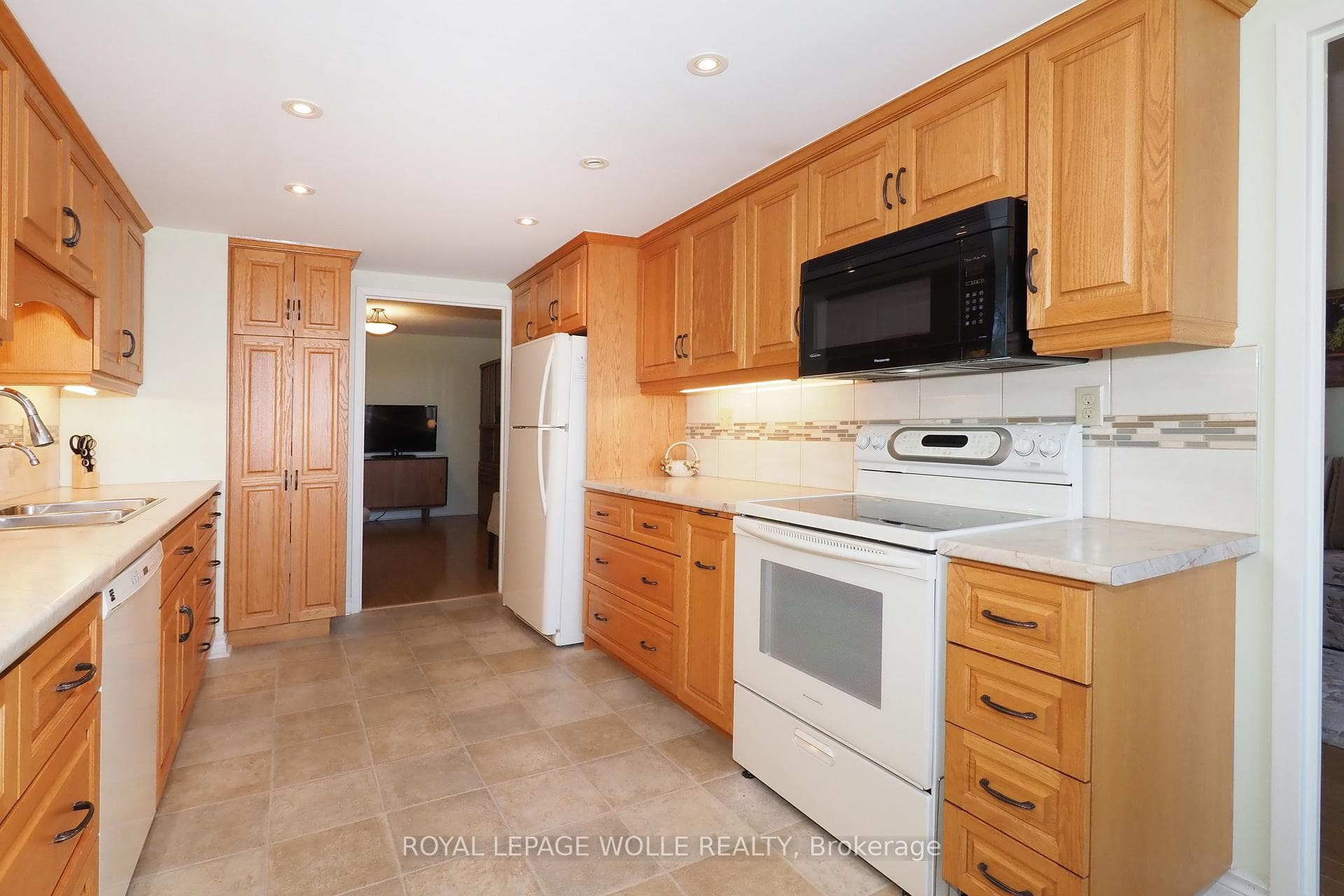 4 Willow Street Unit 1103 photo 8