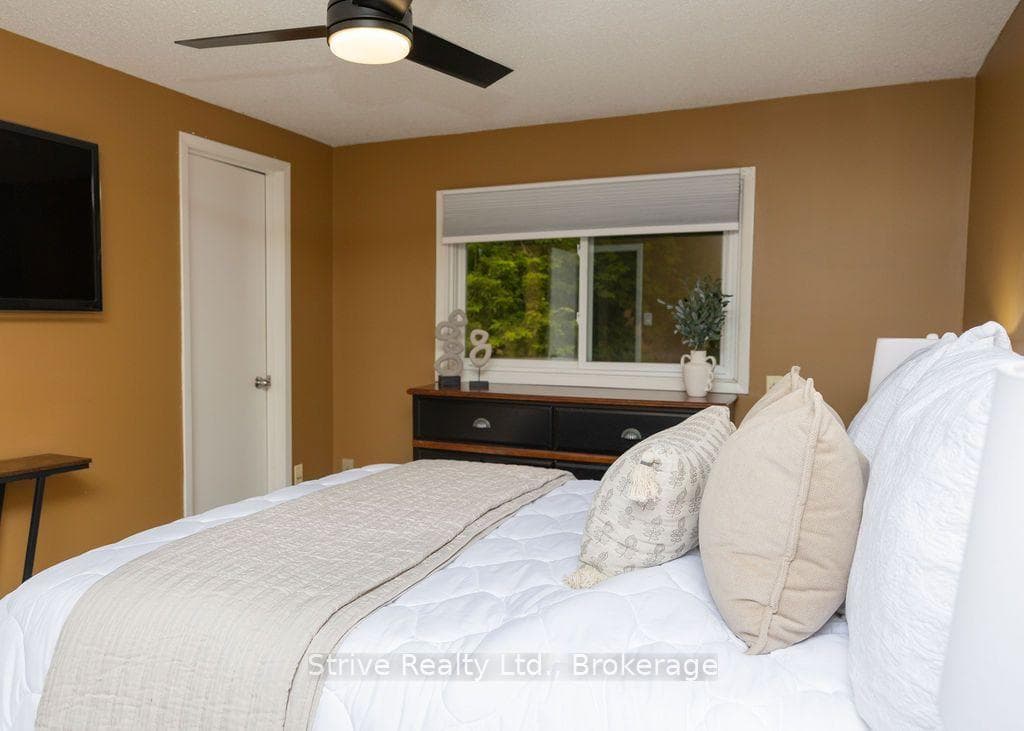54 Deverill Crescent photo 23
