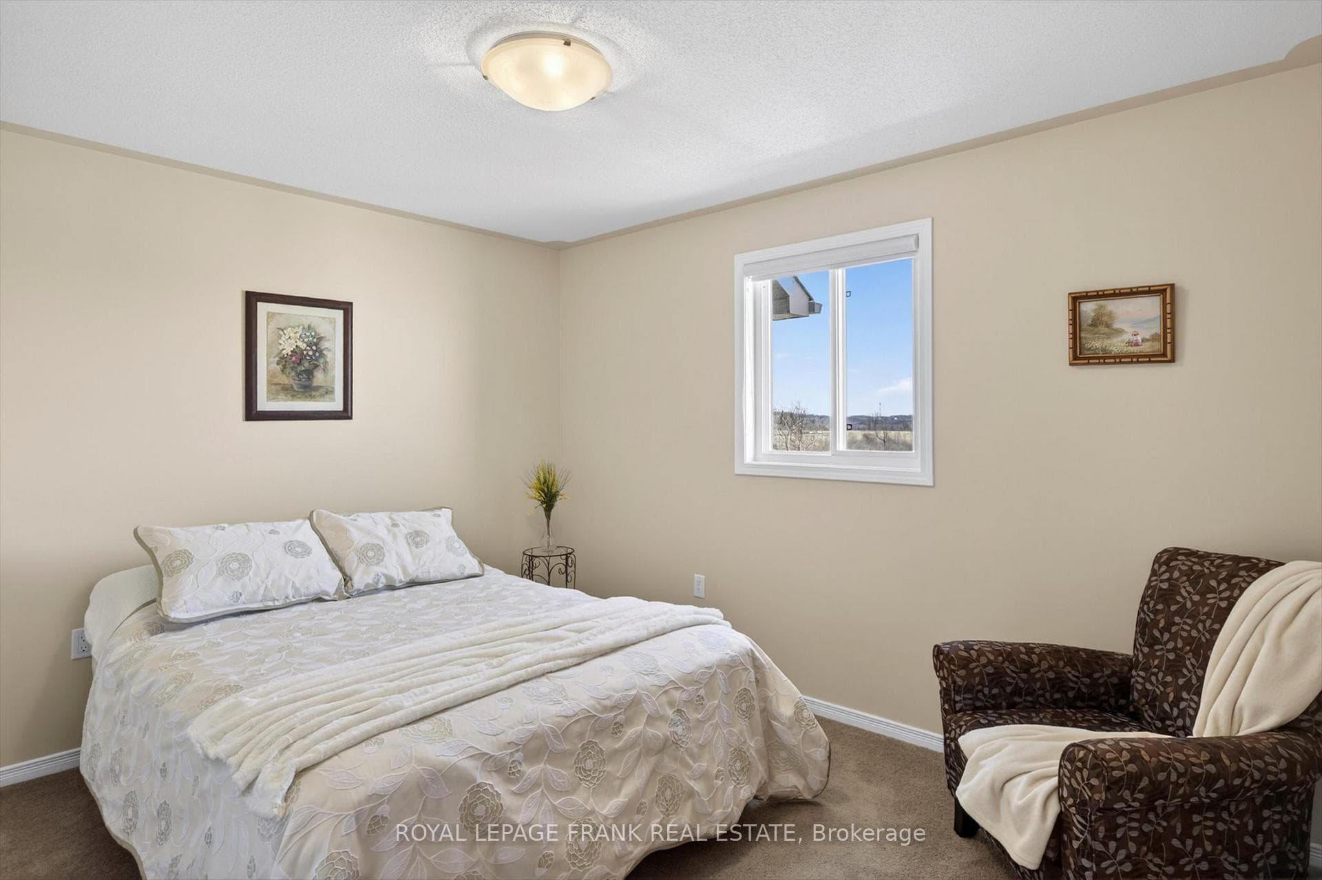 1527 Ireland Drive photo 24