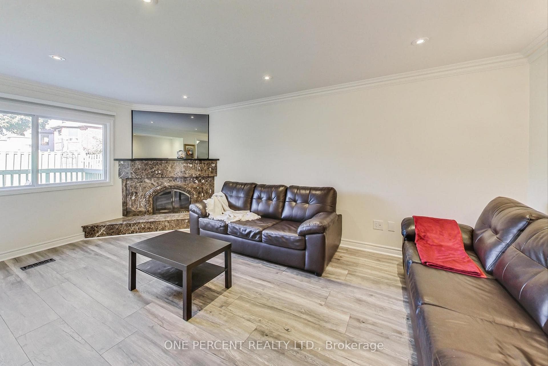 40 Mullen Drive photo 4