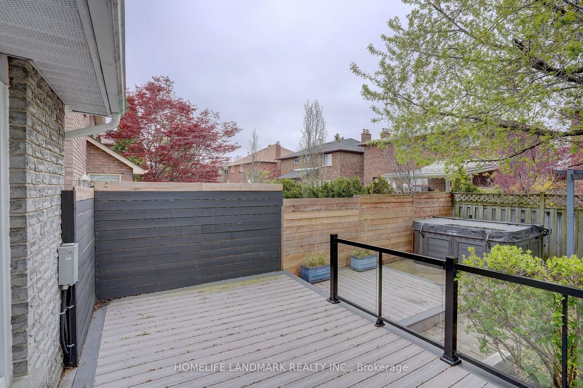 98 Calverley Trail photo 34