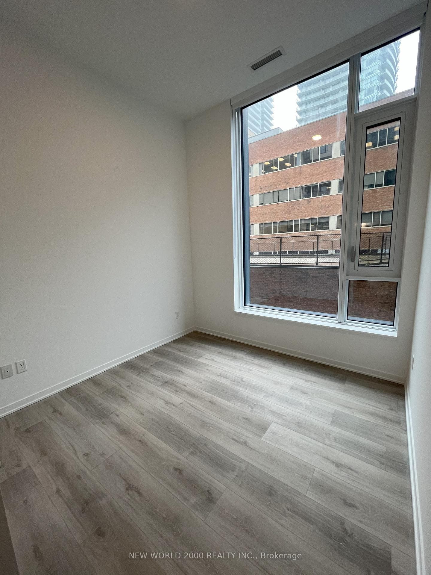 101 Roehampton Avenue Unit 510 photo 17