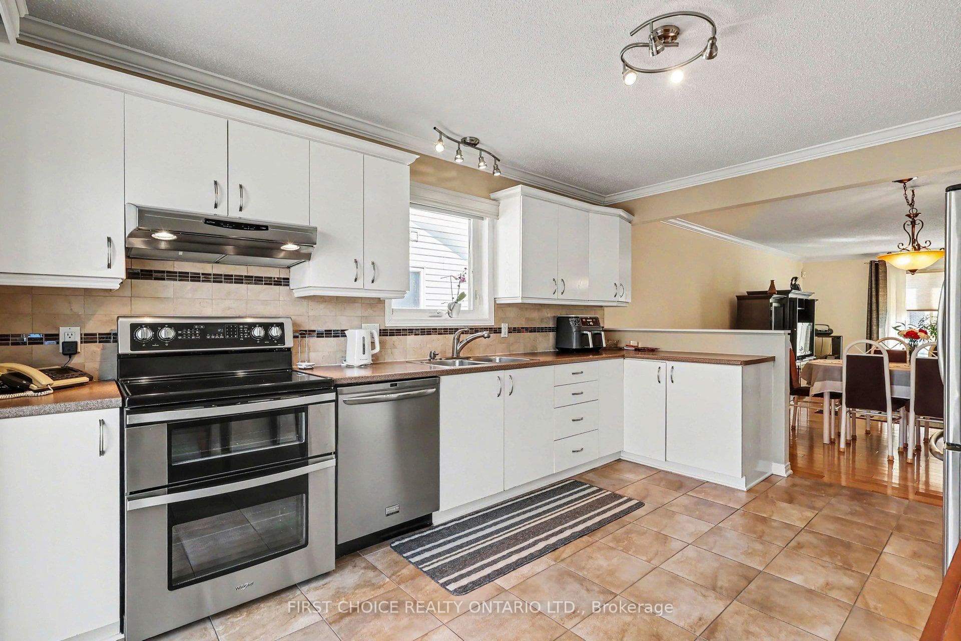 3395 Descotes Circle photo 10
