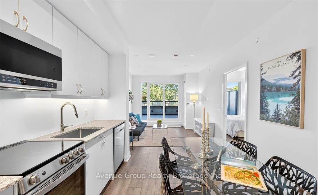 700 Sheppard Avenue Unit 211 photo 5