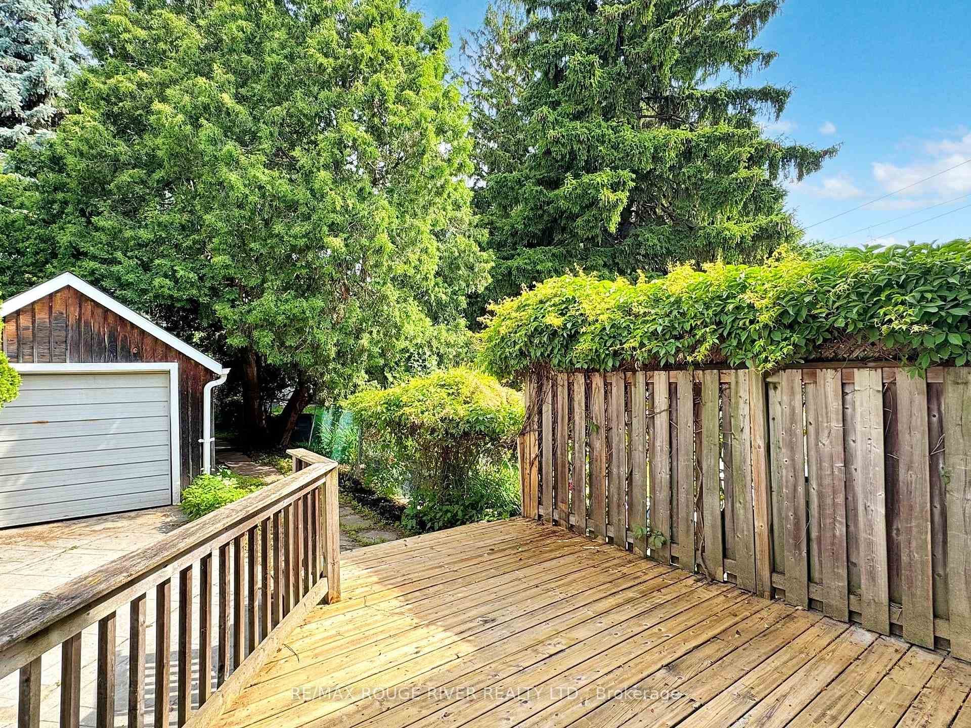 474 Merton Street photo 25