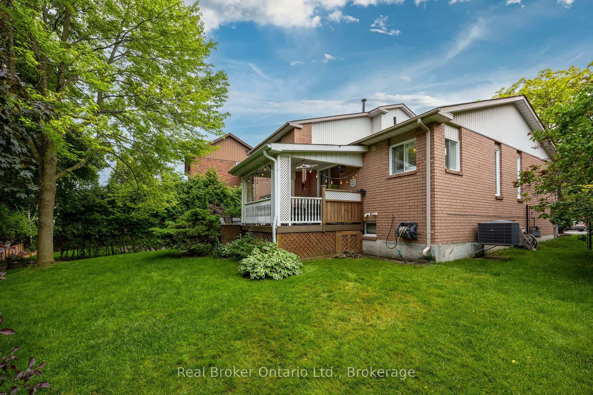 2015 Blairwood Court photo 31