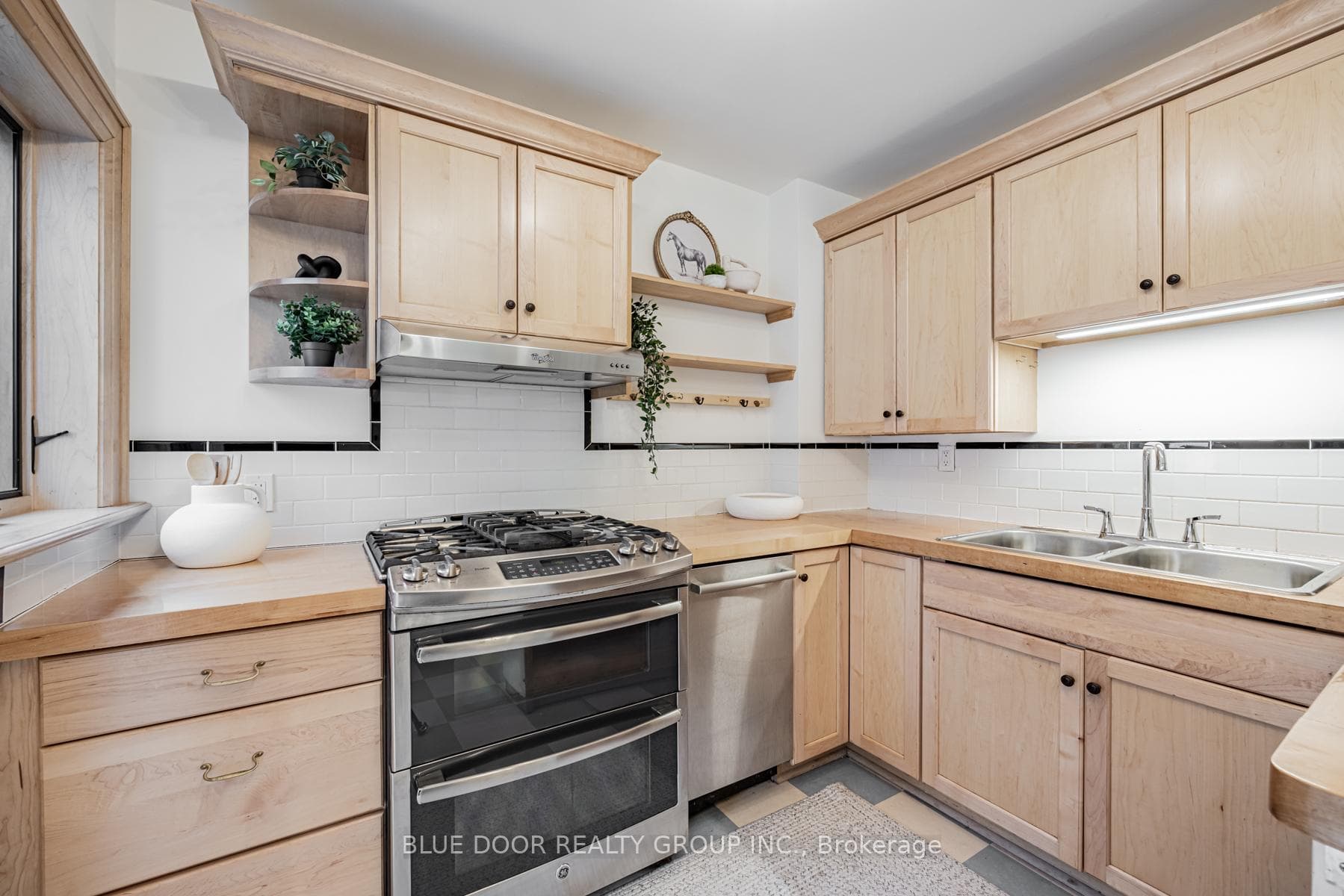 47 Bonnie Brae Boulevard photo 16
