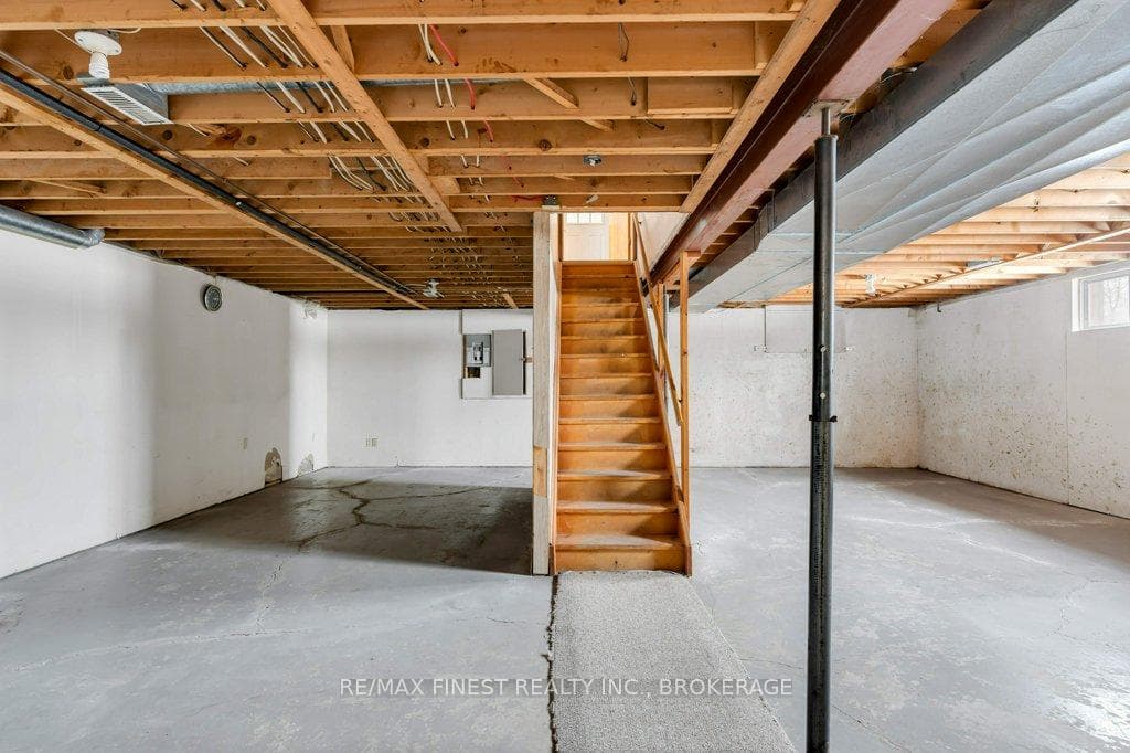 3152 SUNBURY Road photo 21