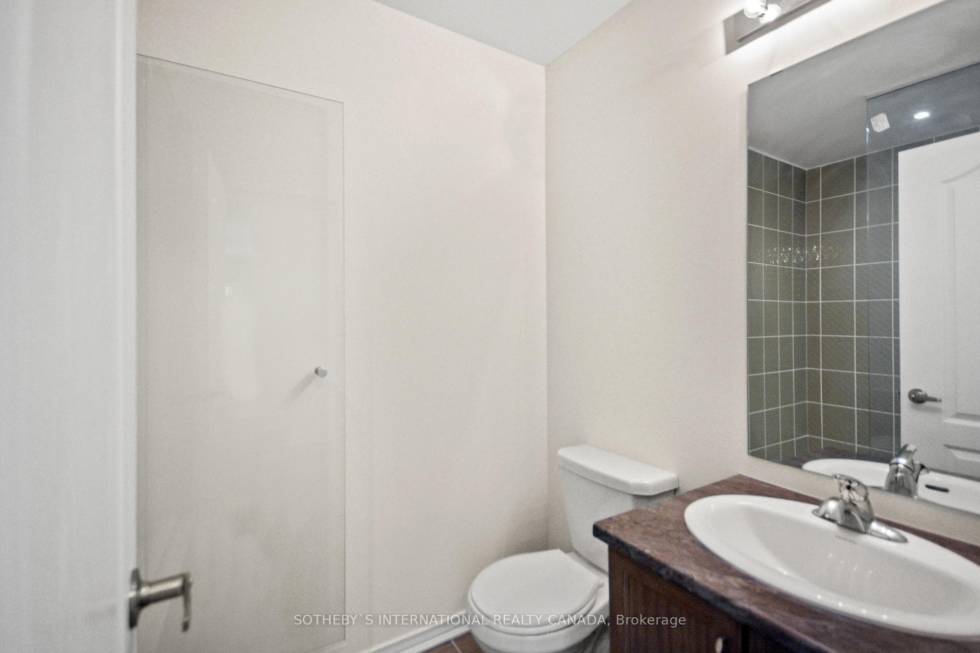 M/F 3 PC Bath