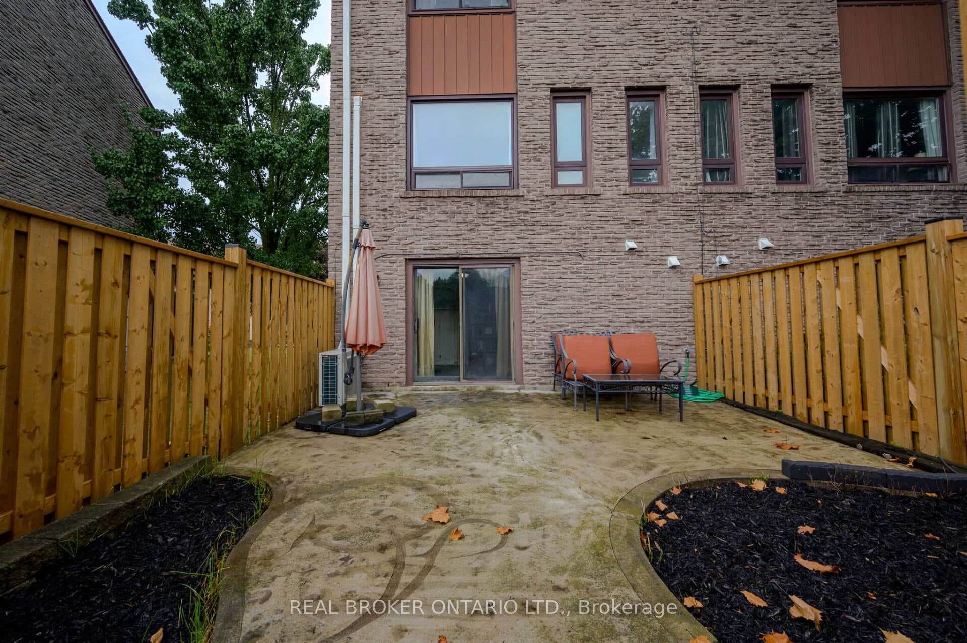 1250 Limeridge Road Unit 14 photo 23
