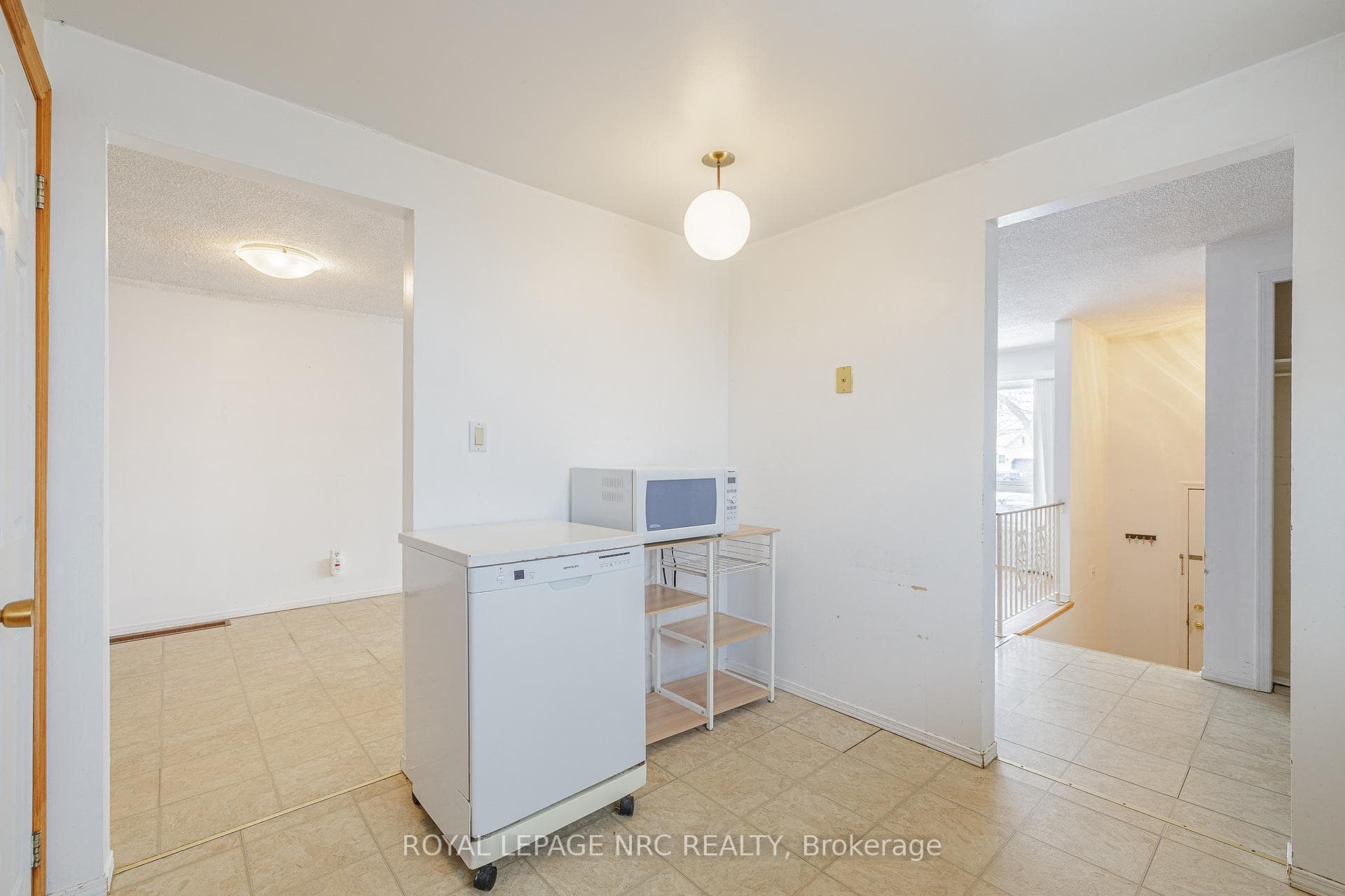 38 Buchanan Crescent photo 14