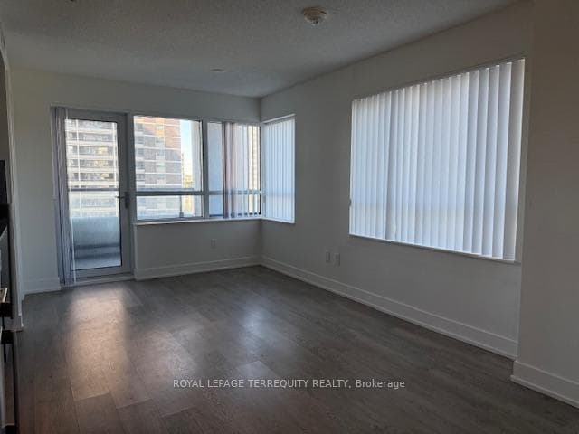 7 Mabelle Avenue Unit 604 photo 7