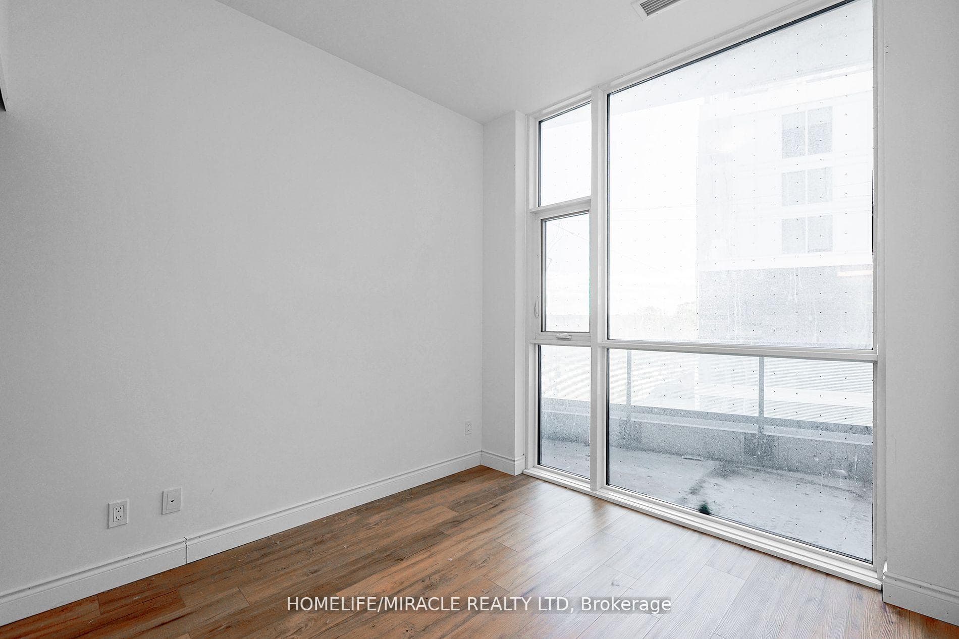 50 Ordnance Street Unit 325 photo 16