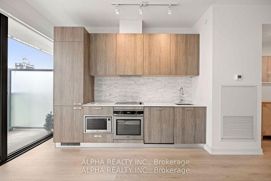 50 Charles St E Street Unit 4307 photo 6