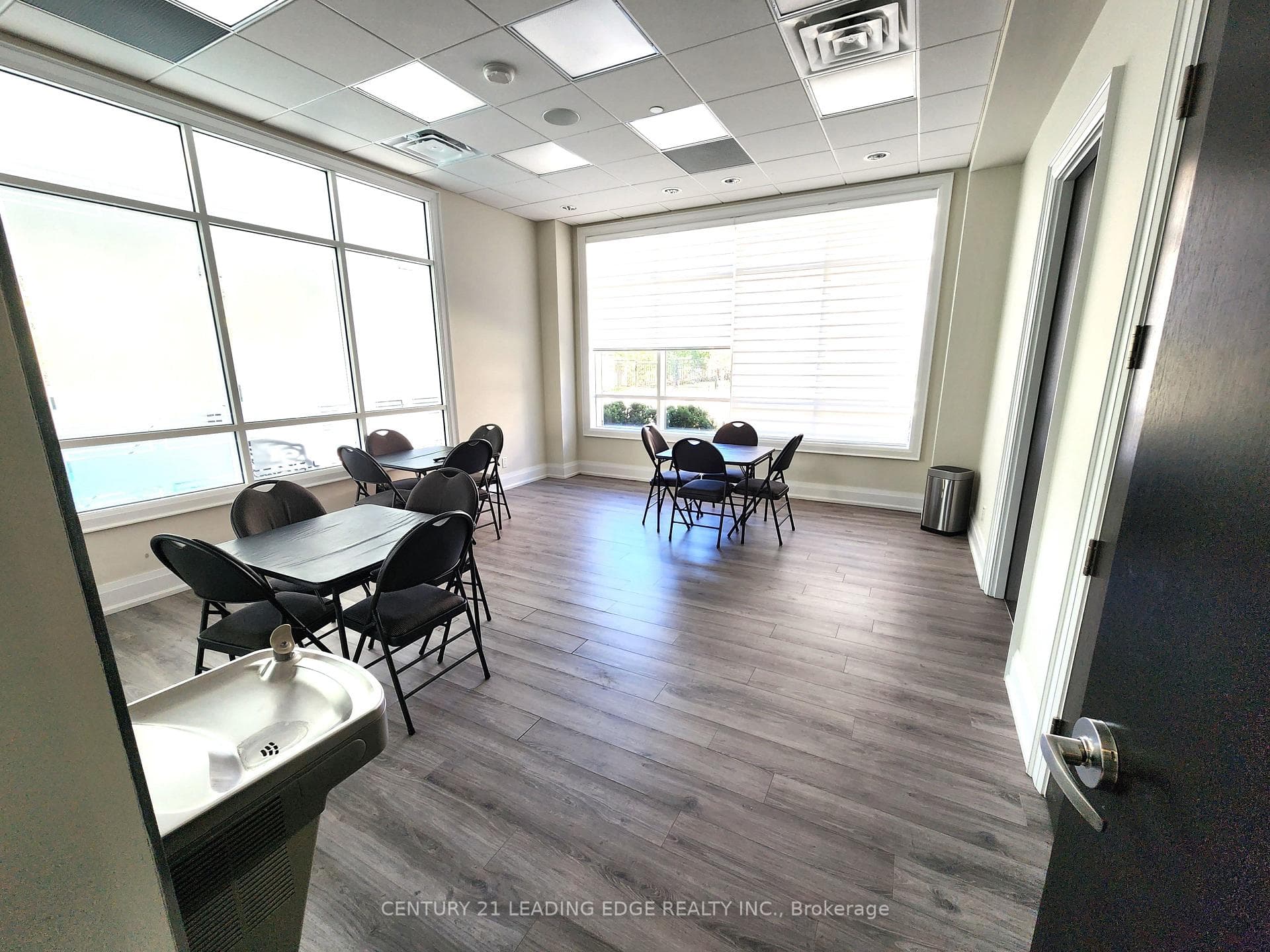 7 Bond Crescent Unit 25 photo 25