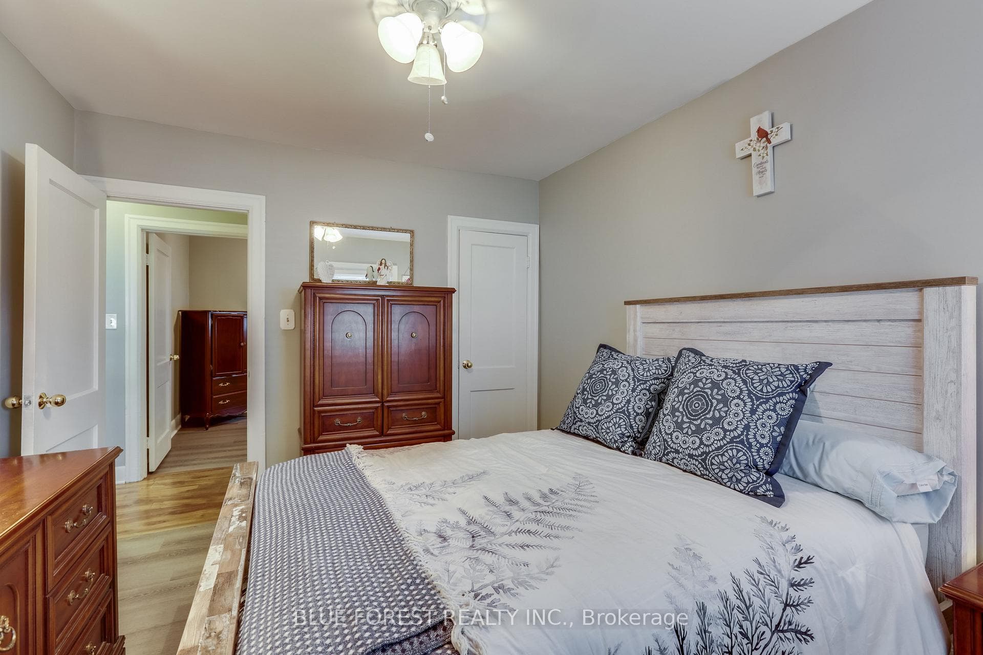 226 Oakland Avenue photo 14