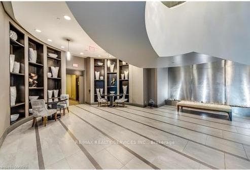 11 Bronte Road Unit 102 photo 13