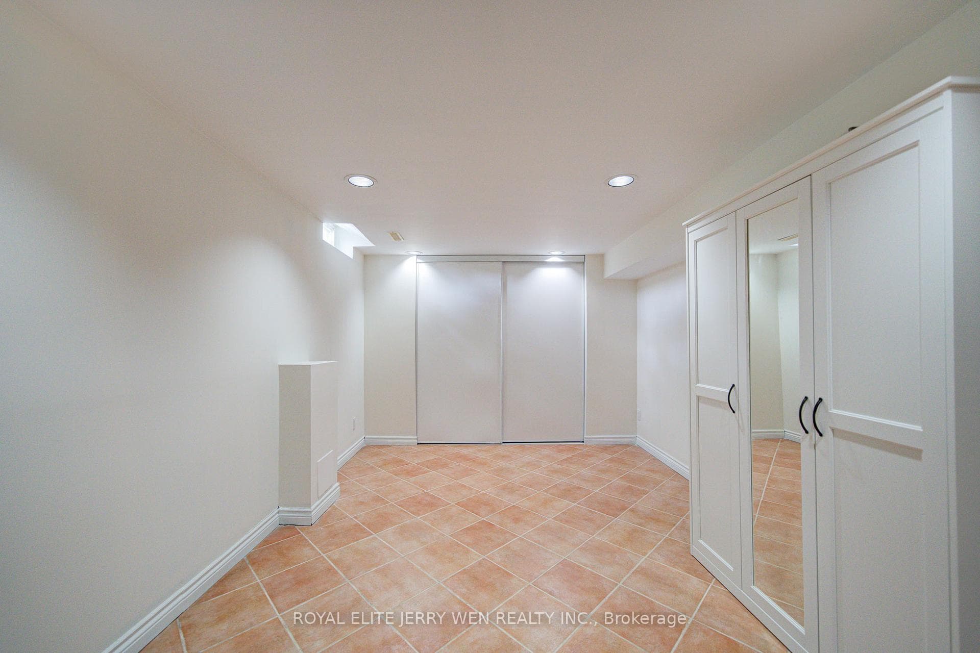 70 Bronte Road photo 35
