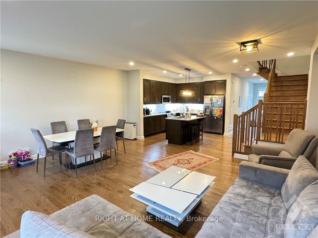62 LOGGERHEAD Heights photo 8