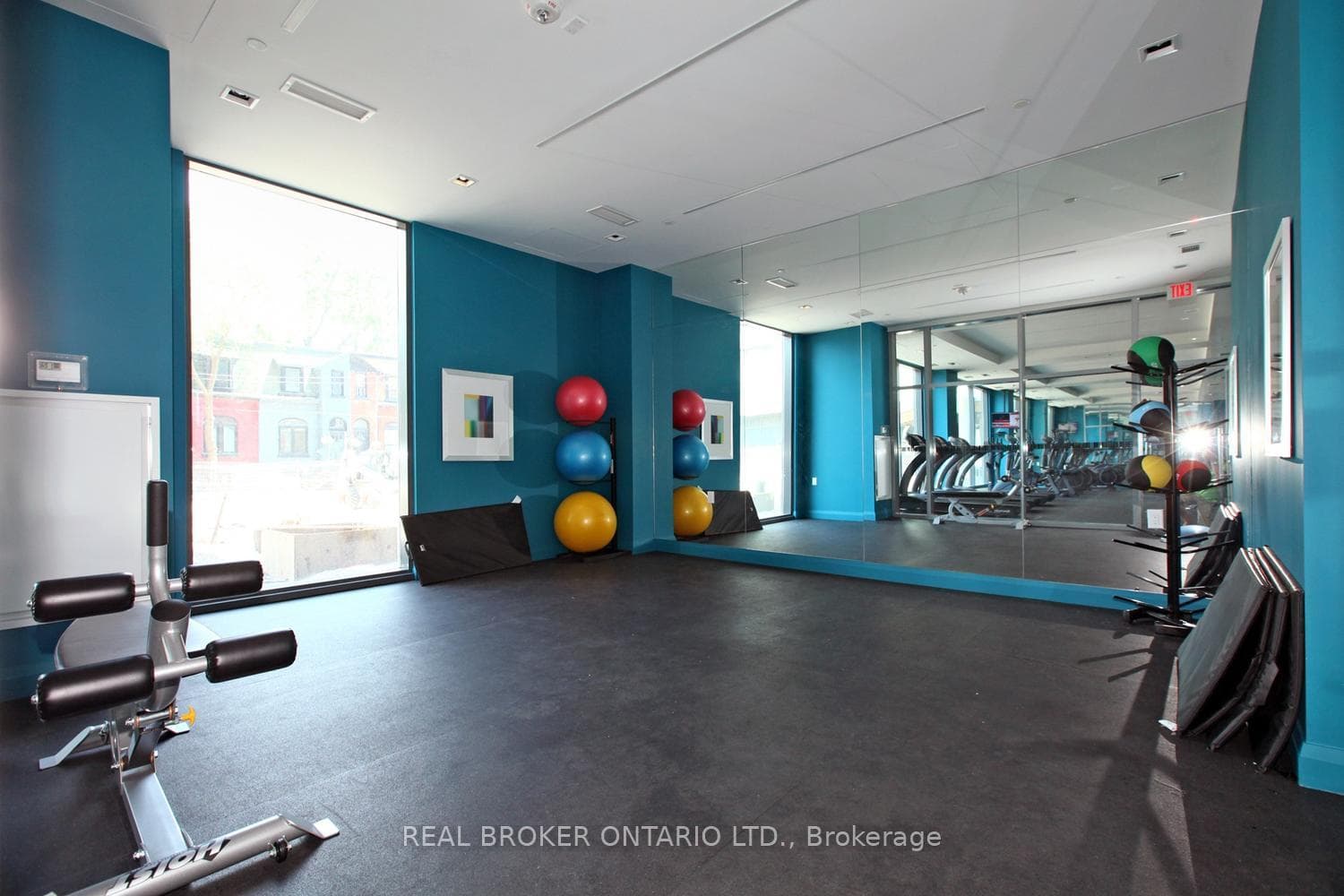 525 Adelaide Street Unit PH31 photo 23