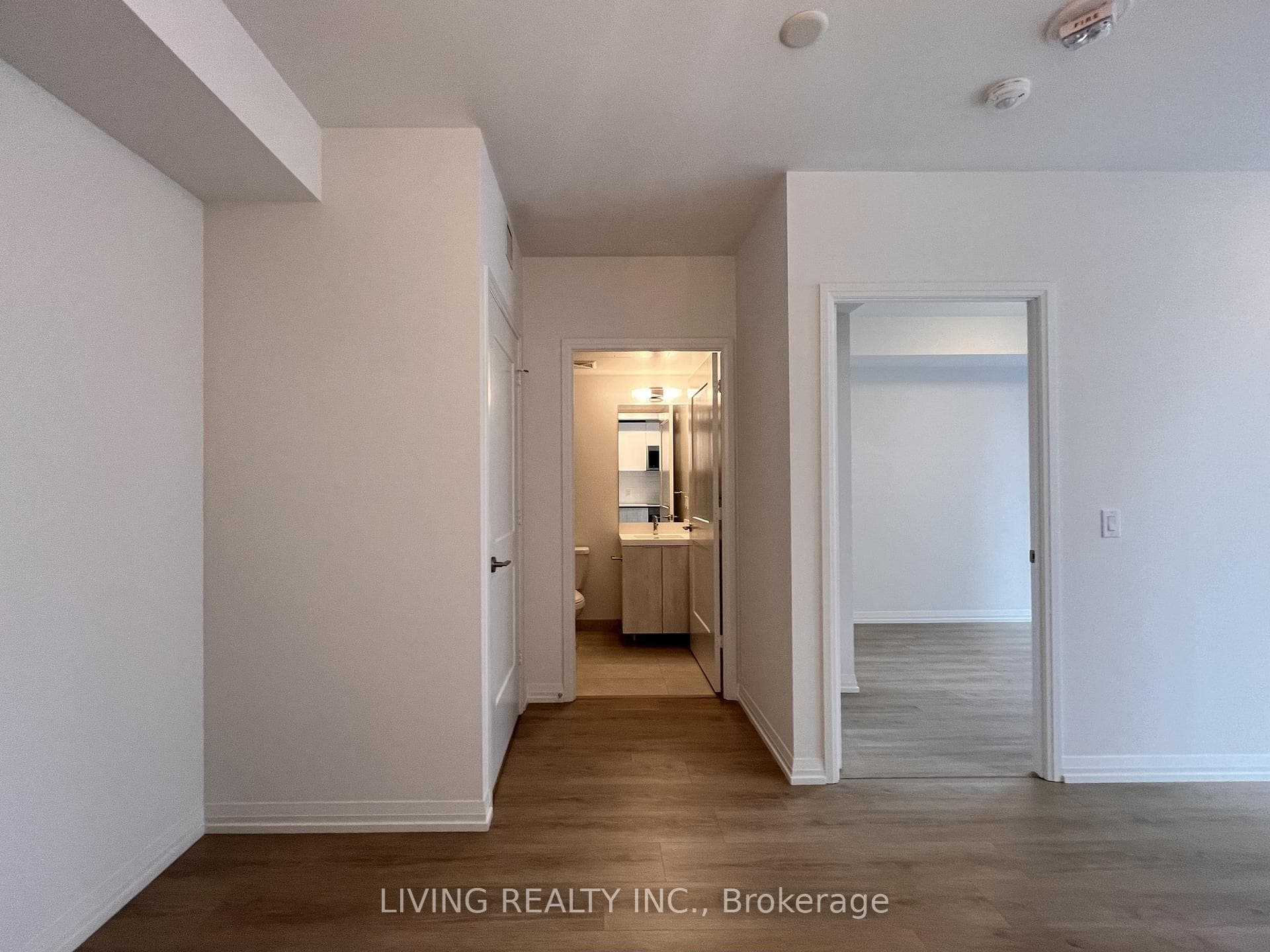 28 Widmer Street Unit 4820 photo 12
