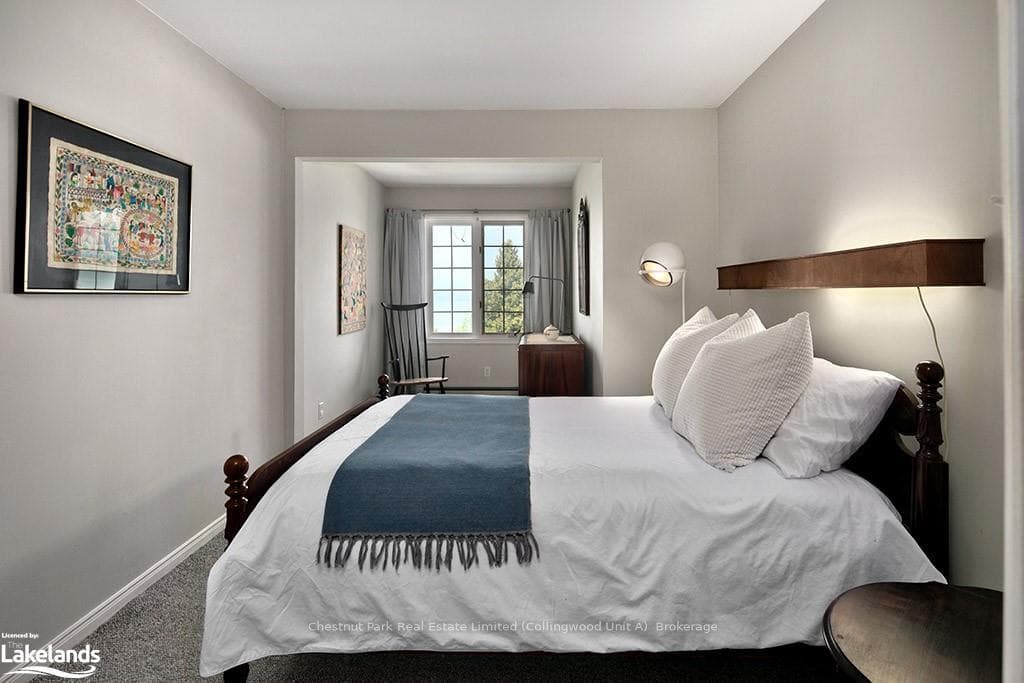 139 LAKESHORE Road Unit 13 photo 24