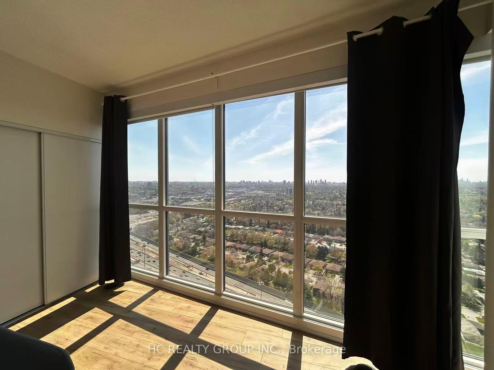 117 Mcmahon Drive Unit 3803 photo 13