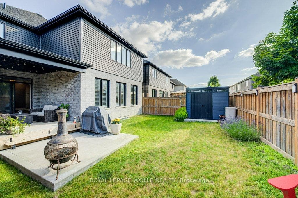 43 Greyhawk Street photo 38