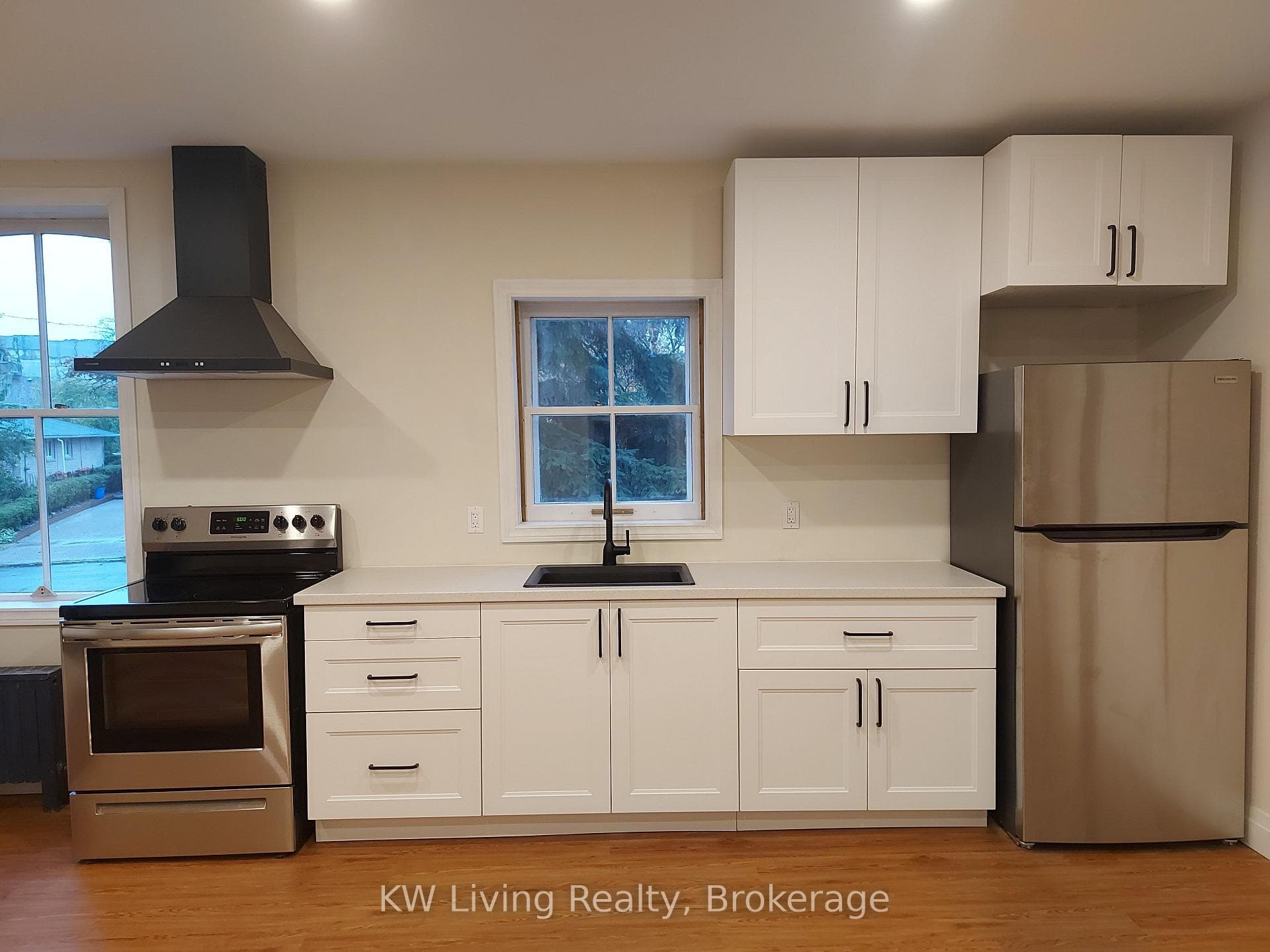 14 Allanford Road Unit B photo 4