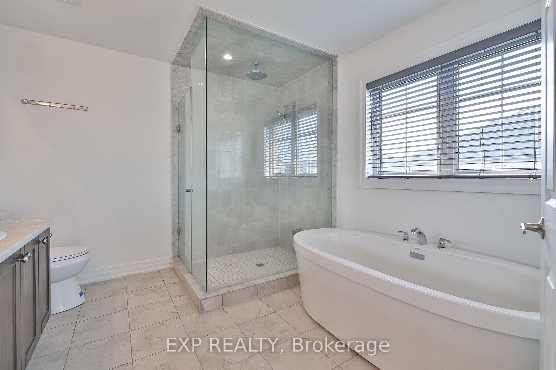 1487 Farrow Cres Crescent photo 25